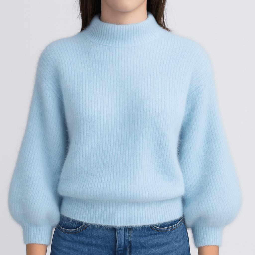 Puszysty sweter z golfem
