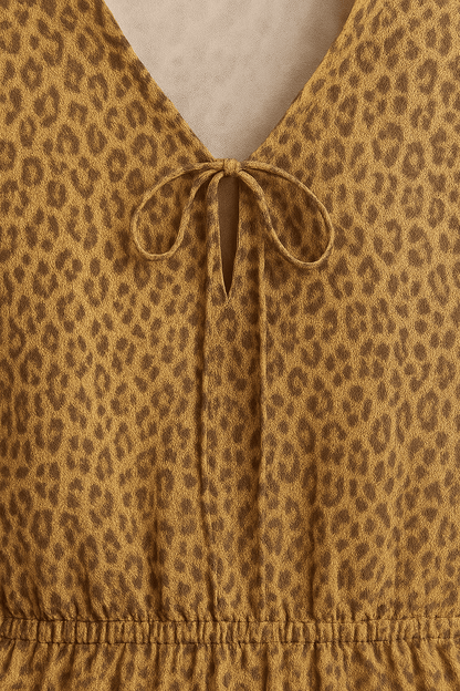 Rosie | Lekką szyfonowa sukienka mini z dekoltem i długim rękawem 2